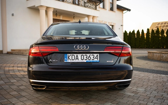 Audi A8 cena 108900 przebieg: 210000, rok produkcji 2015 z Dzierzgoń małe 596